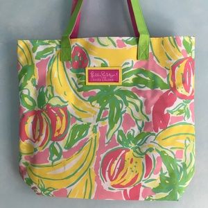 🌸Lilly Pulitzer Tote and makeup bag